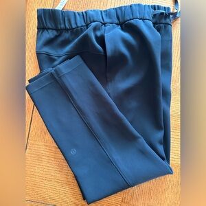 Lululemon Women's Jogger Pants in Navy Blue